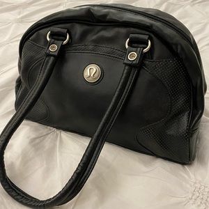 LULULEMON ATHLETIC HANDBAG